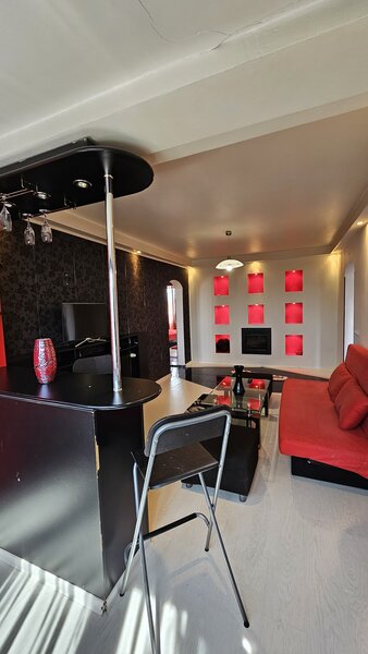 Titan Apartament stylish la doar 2 minute de metrou Titan!