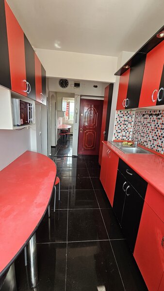 Titan Apartament stylish la doar 2 minute de metrou Titan!